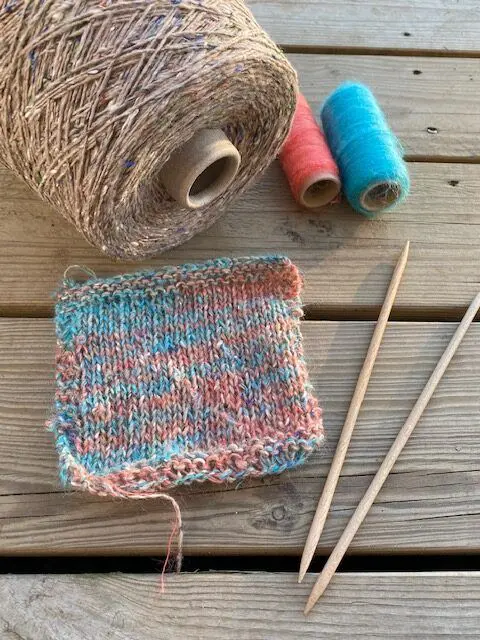 Carnival Sweater - Strikkeopskrift