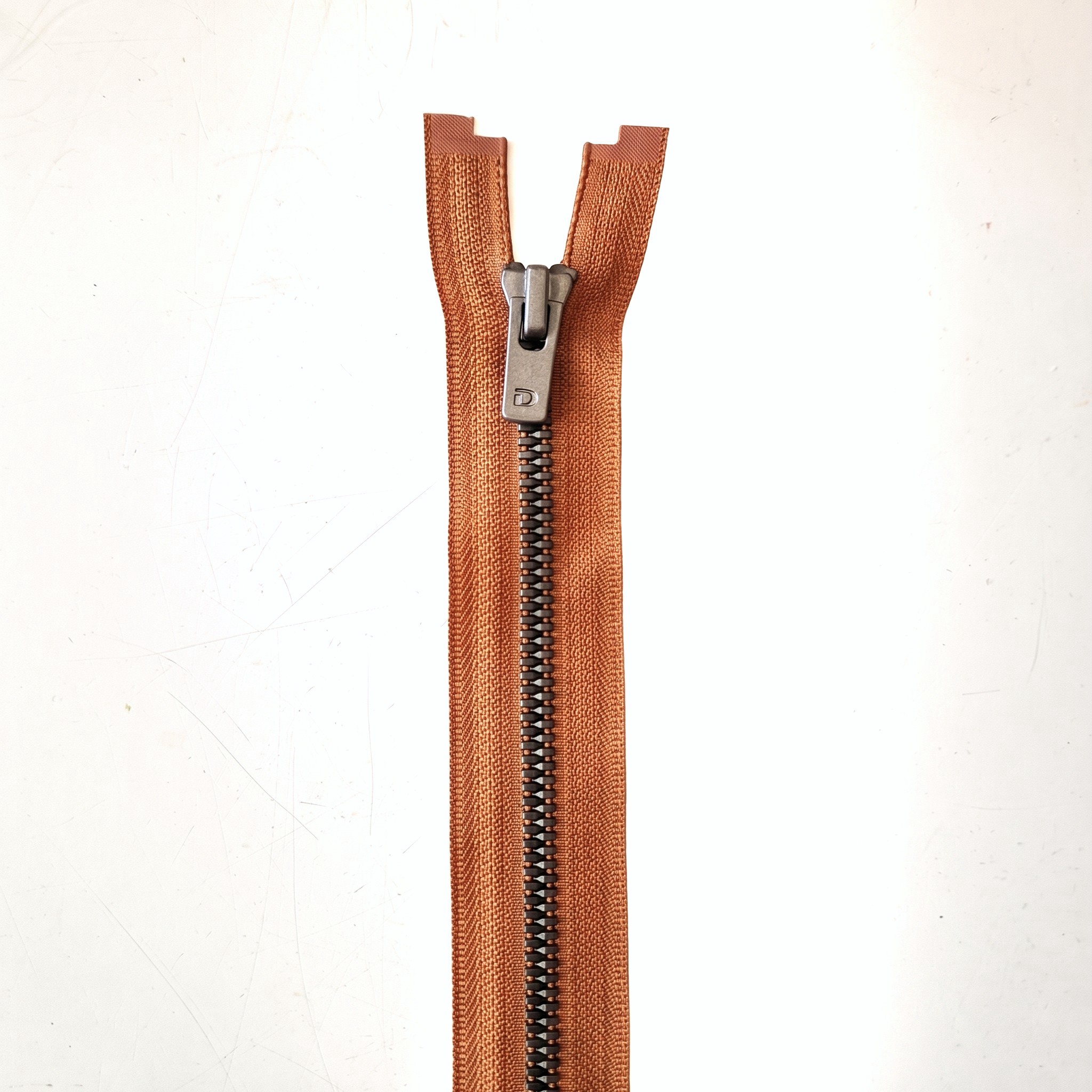 Dilling lynlås (62 cm) - Ruskind