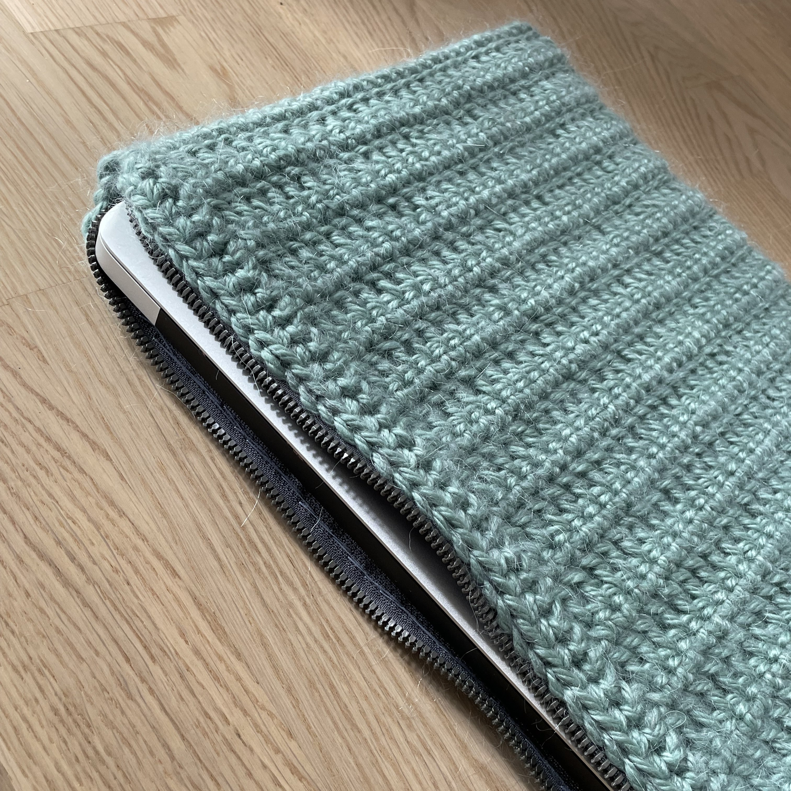 Copenhagen Mac Sleeve - Hækleopskrift